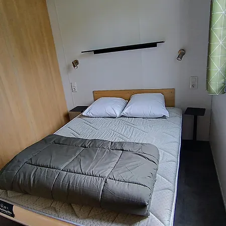 Campsite De La Tour Ambon